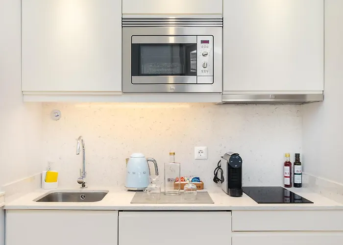 Apartahotel Baixa - Luxury 4*