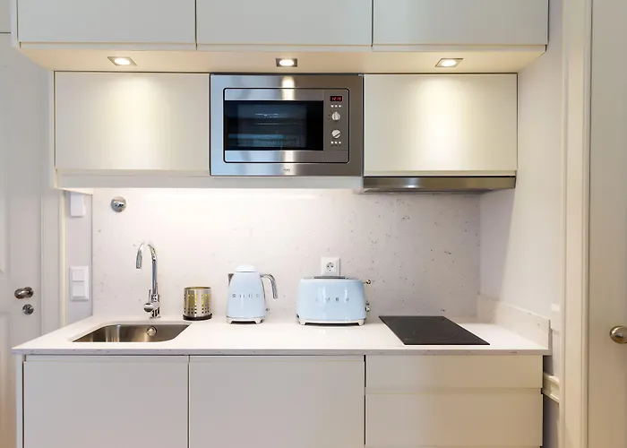 Baixa - Luxury Apartahotel 4*